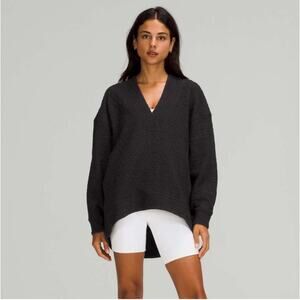 Lululemon Pullover Womens 6 Black Rippled V Neck Athleisure Sweatshirt Yoga Gym